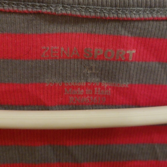 Top - Picture 3 of 3